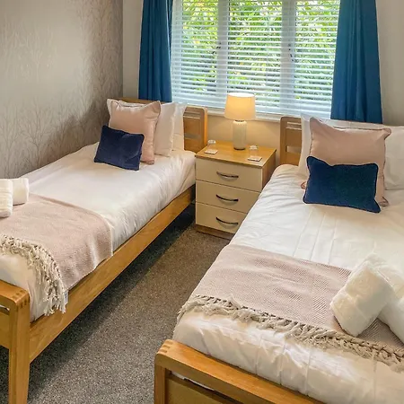 Claife Apartment